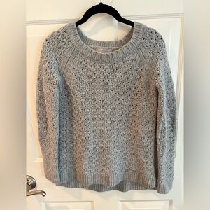 Banana Republic Textured Knit Sweater in Light Gray